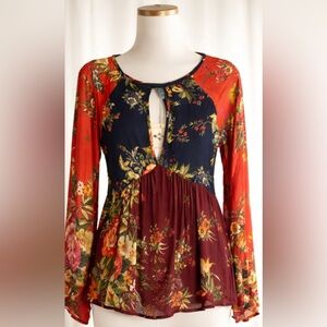 Rare Farm Rio Brazil Exclusive Floral Bell Sleeve Blouse NWT – Size S NEW